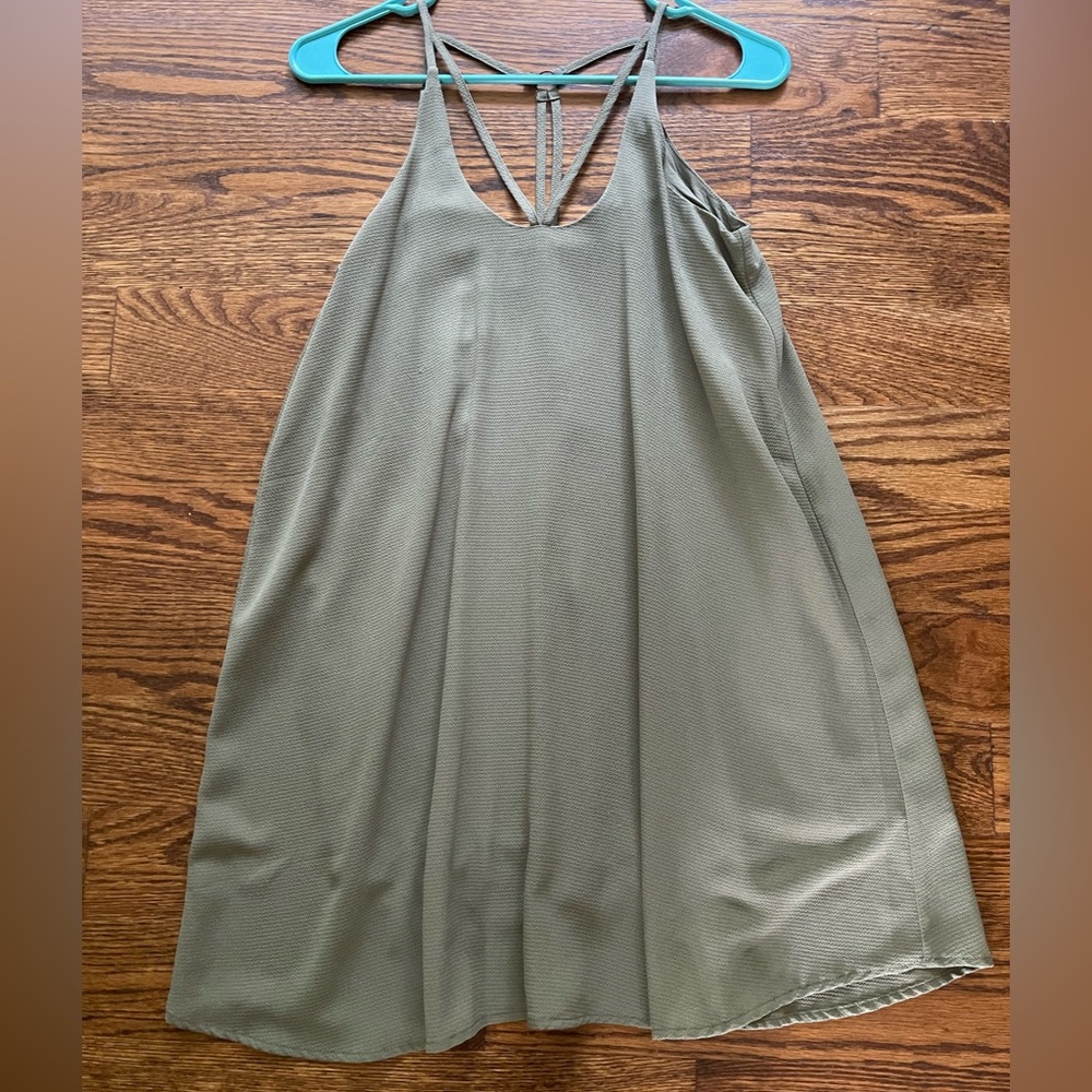 NWOT Francesca’s Olive Green Mini Shift Dress